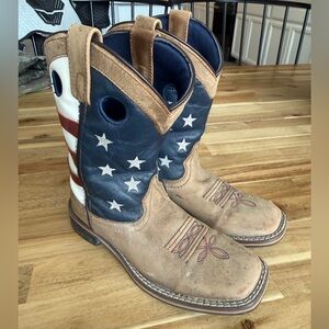 Cody James American flag square toe cowboy boots